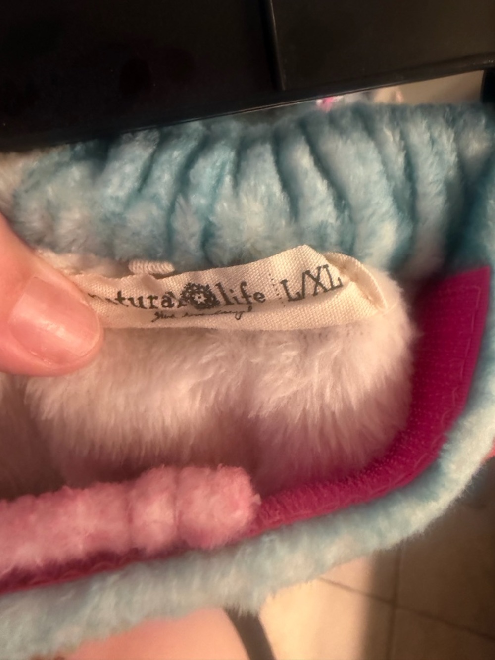 NATURAL LIFE Plush Robe with Pink and Light Blue Trim - Picture 3 of 3